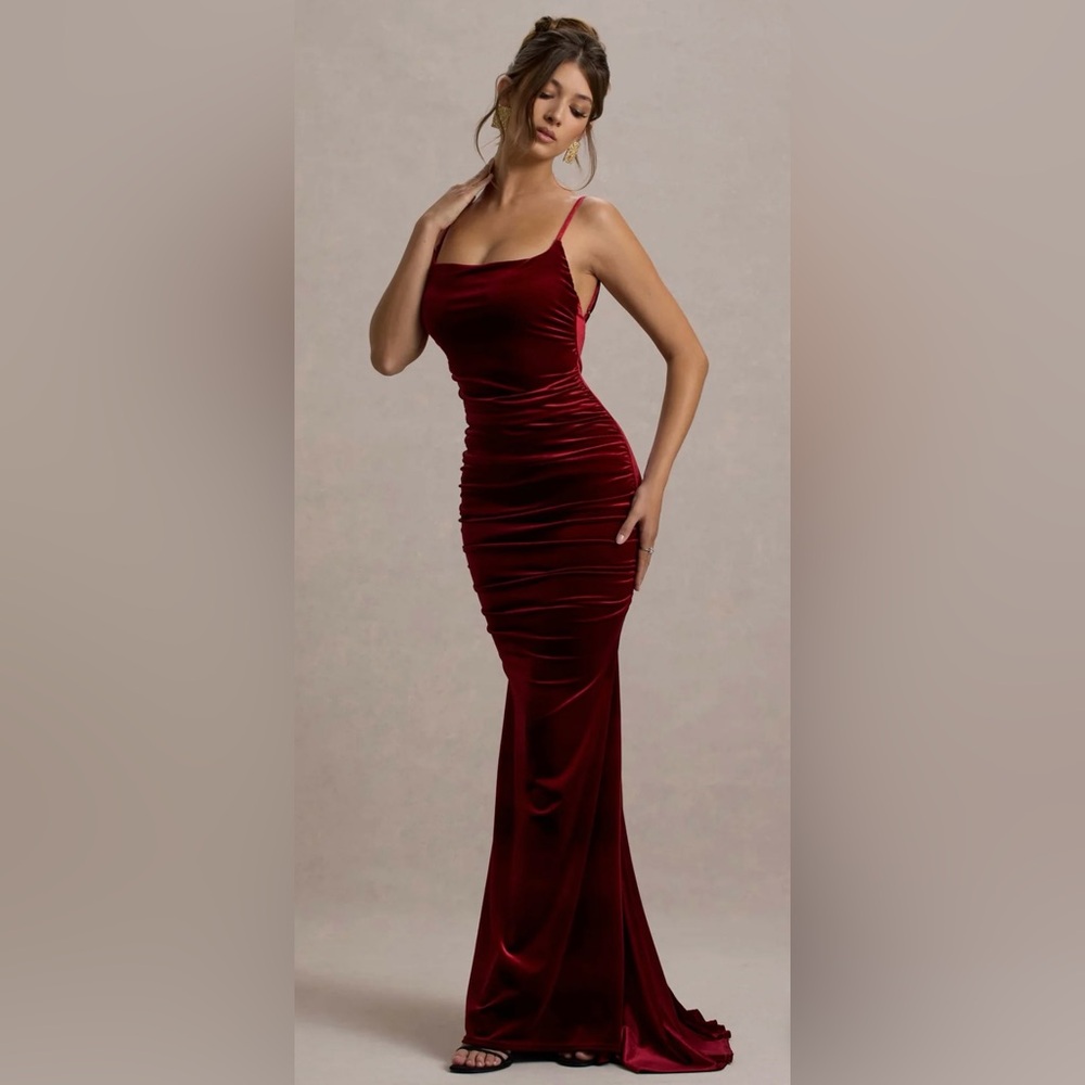 Club London - ADELE BERRY VELVET RUCHED STRAPPY FISHTAIL MAXI DRESS ♥️